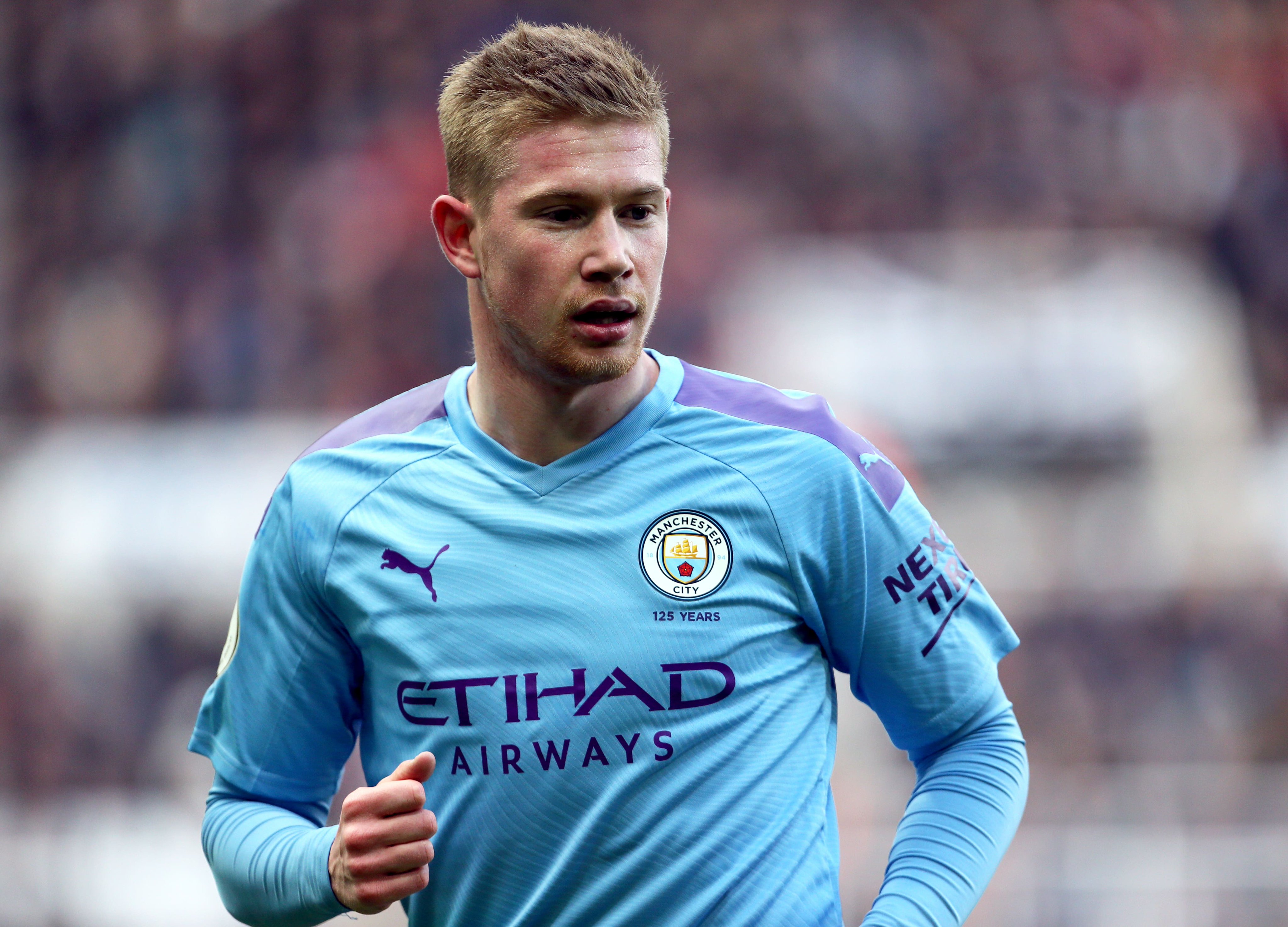 国米客战维罗纳：劳塔罗、博尼领衔锋线，恩里克、比塞克首发（国米客场战维罗纳：劳塔罗携博尼领衔锋线，恩里克与比塞克先发）