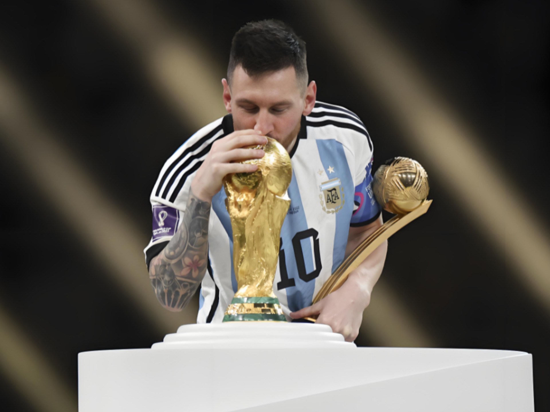 撑起球队前三节！马瑟林&西亚卡姆合砍48分，罚球9中9（前三节扛起大旗！马瑟林与西亚卡姆合得48分，罚球9罚全中）