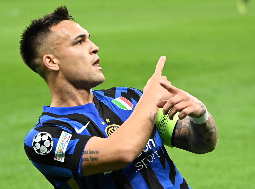 德天空：费内巴切想在冬窗引进莱万，但被莱万拒绝了（德天空：费内巴切冬窗求购莱万遭其拒绝）