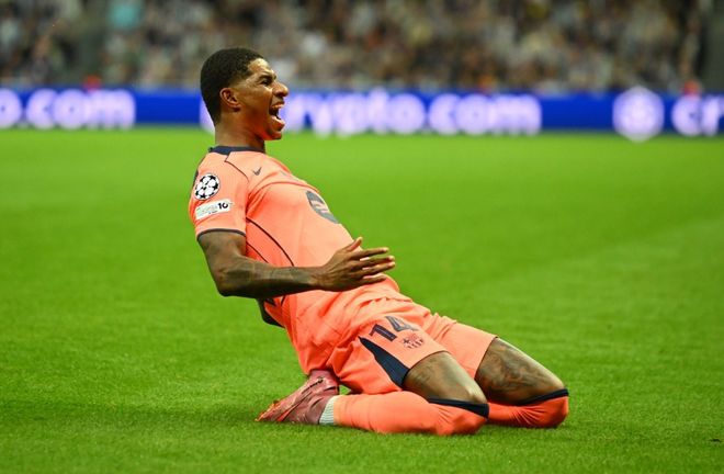 绝对统治力，梅西5场季后赛贡献6球5助率队晋级总决赛（梅西季后赛5战6球5助，统治级发挥率队闯入总决赛）