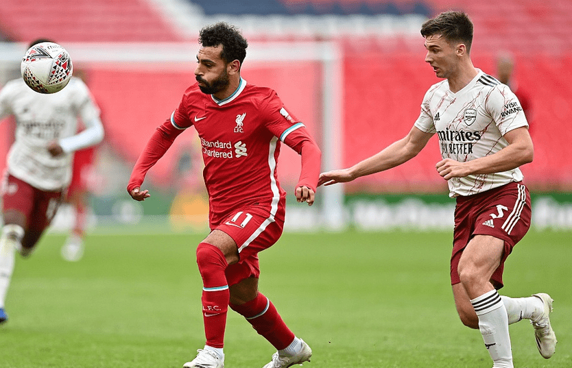 为何亲斯内德？穆帅：斯内德给了我三冠王，那是最棒的一年（穆帅谈为何偏爱斯内德：他助我夺三冠，那是我最好的一个赛季）